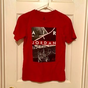Boy’s Jordan shirt (large)